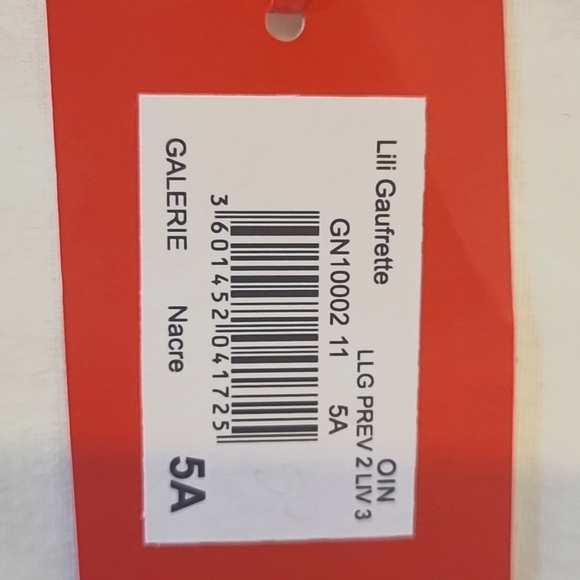 New Lili Gaufrette Stylish Lace Fancy White Top for a Girl. Size 5. - Picture 4 of 8